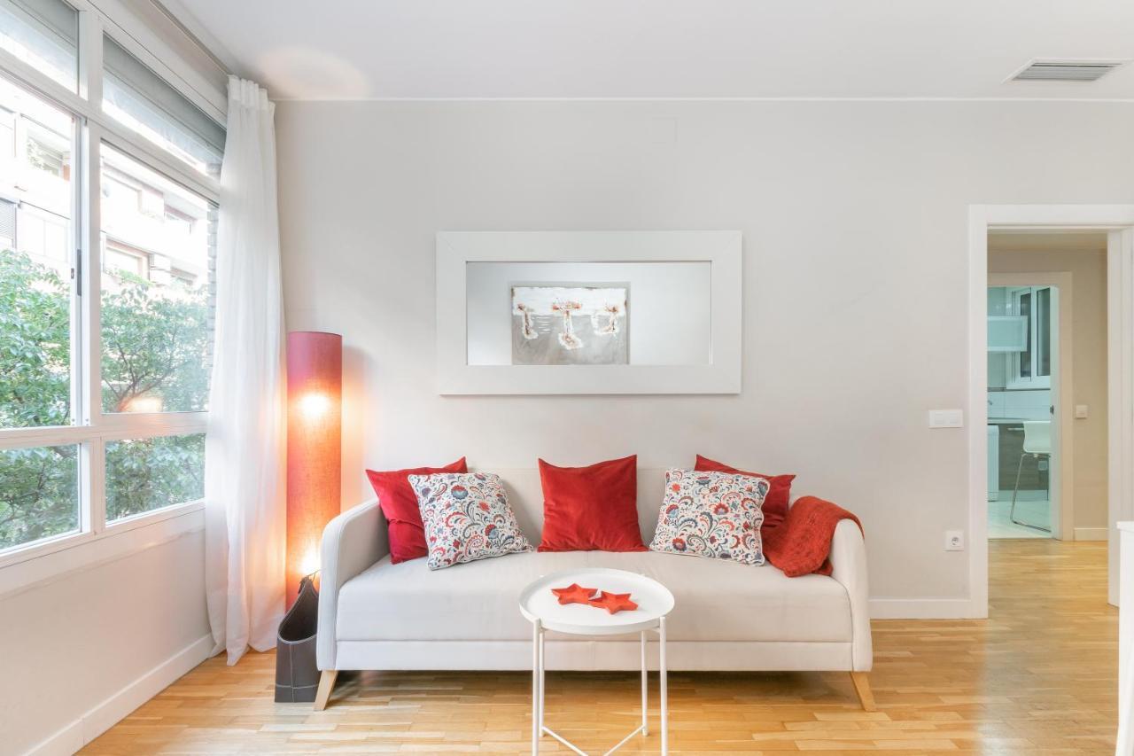 Elegance Barcelona Rentals Exterior photo